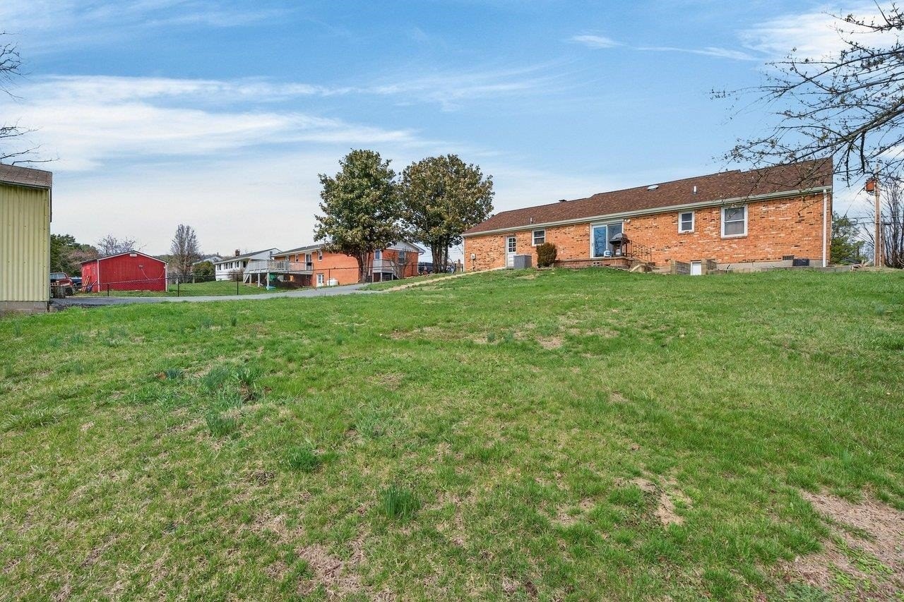 Single Family 3BR 2BA - 181 GRAVELS RD, ROCKINGHAM, VA