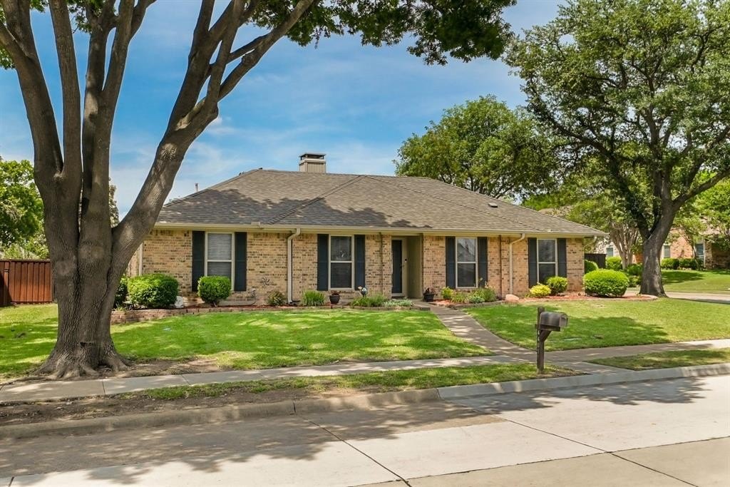 Single Family 4BR 2BA - 4401 Boston Drive, Plano, TX