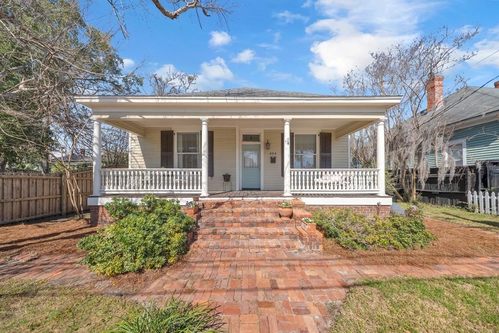 Single Family 2BR 2BA - 404 Floyd St., Valdosta, GA