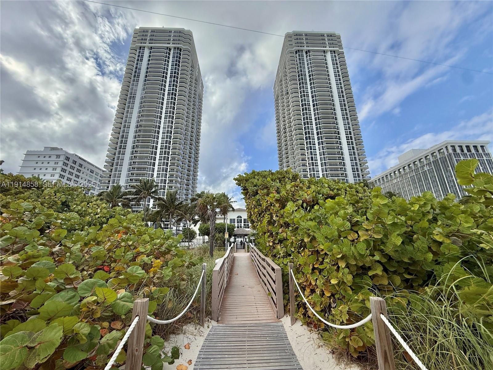 Condo 3BR 4BA - 4775 Collins Ave, Miami Beach, FL