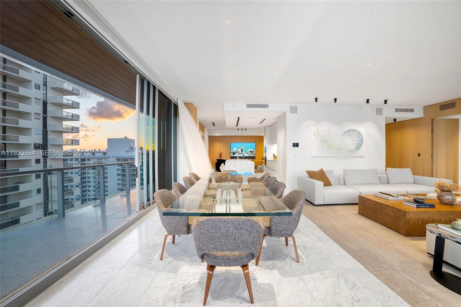 Condo 4BR 6BA - 5775 Collins Ave, Miami Beach, FL