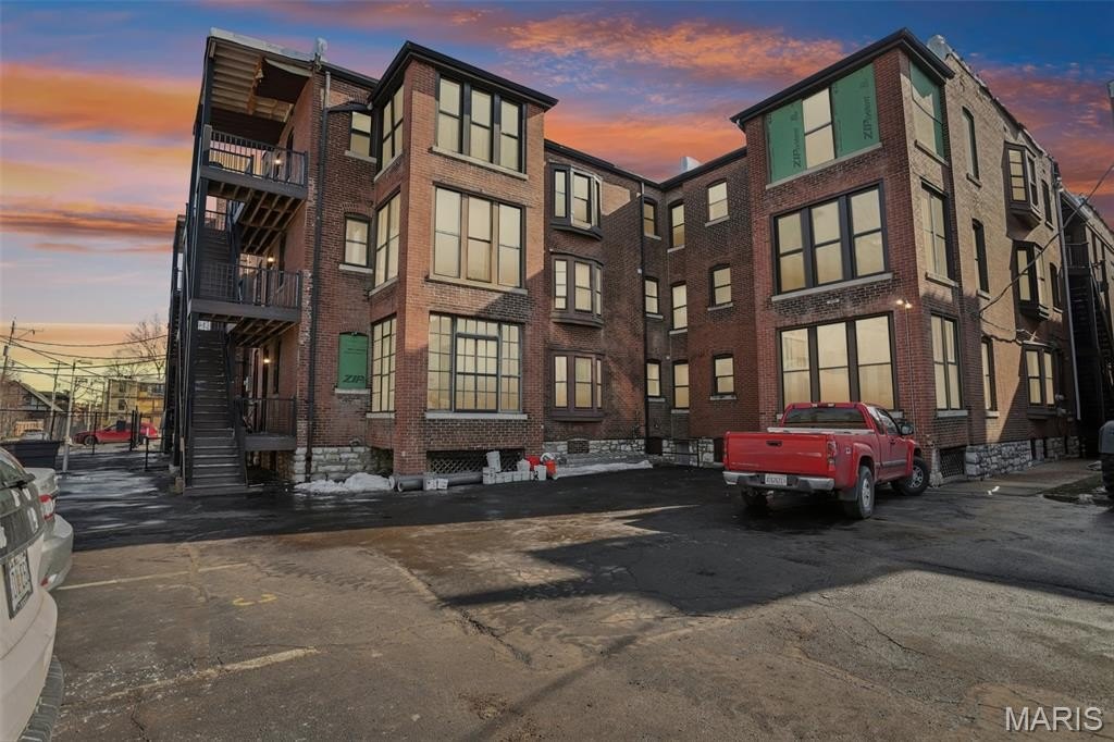 Condo 2BR 2BA - 5539 Waterman Boulevard, St Louis, MO