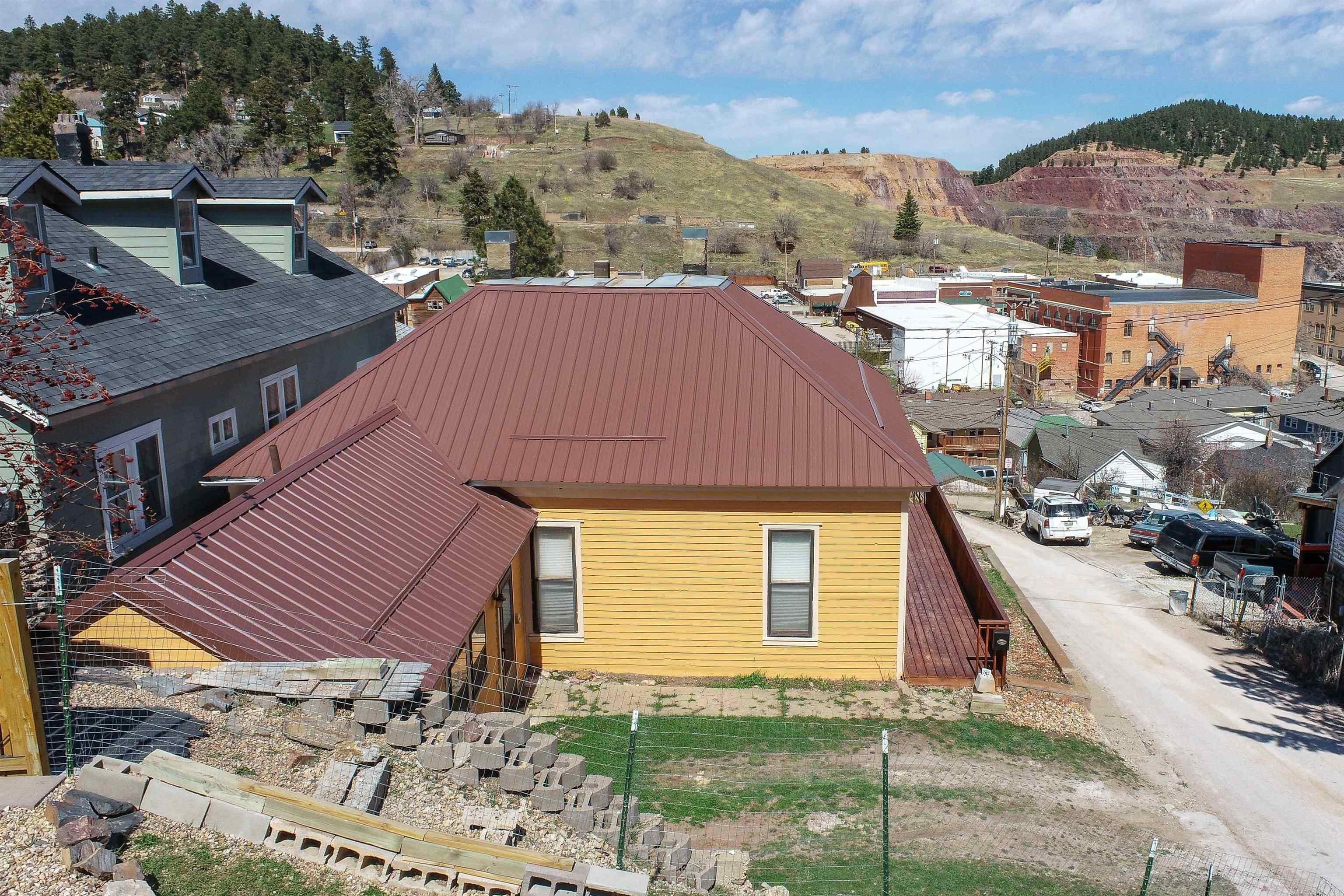 Single Family 3BR 1BA - 121 Columbus Street, Lead, SD