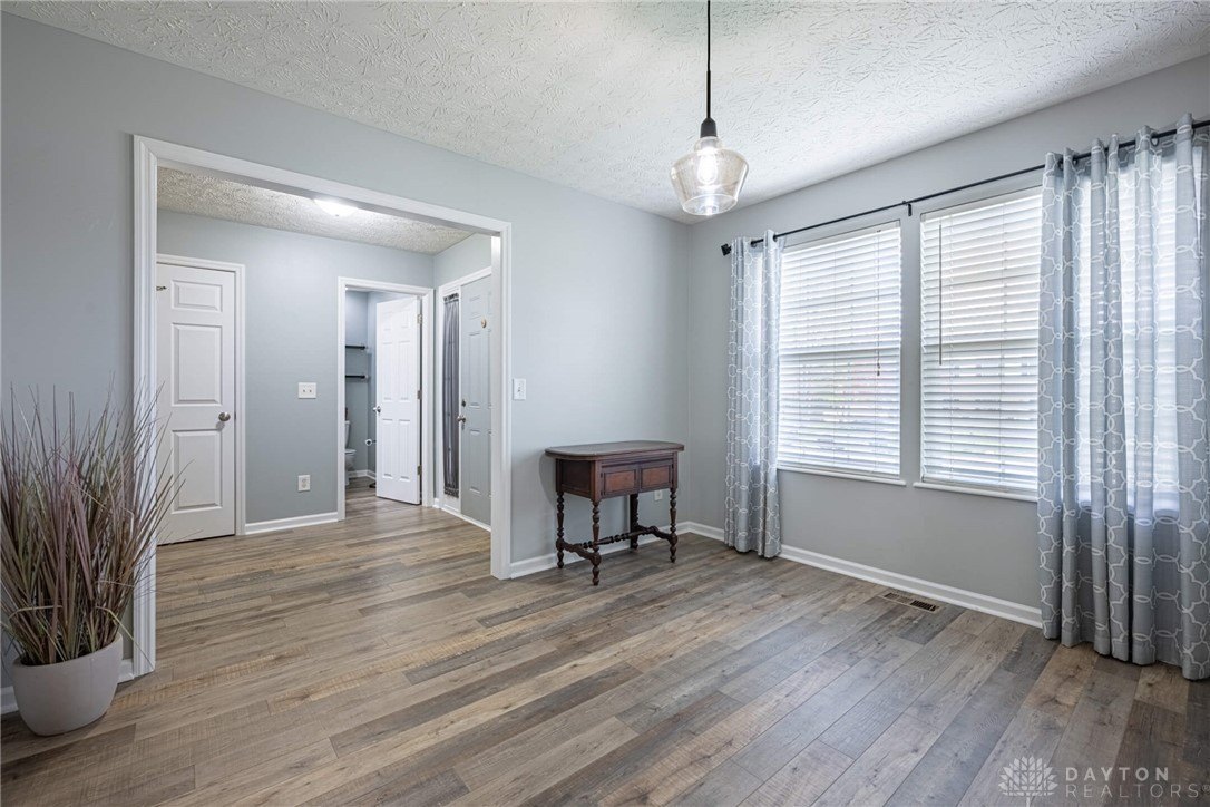 413 LINDELL Dr  