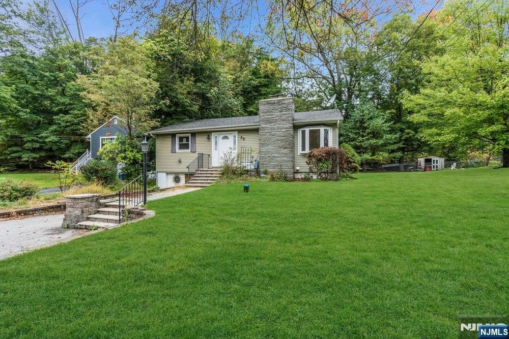 Single Family 3BR 2BA - 55 Orchard Drive, Vernon, NJ