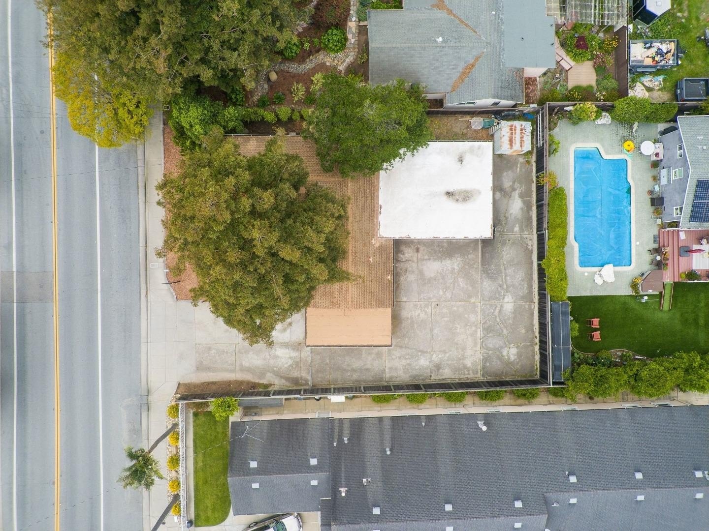 Single Family 4BR 2BA - 1515 Brommer ST, SANTA CRUZ, CA