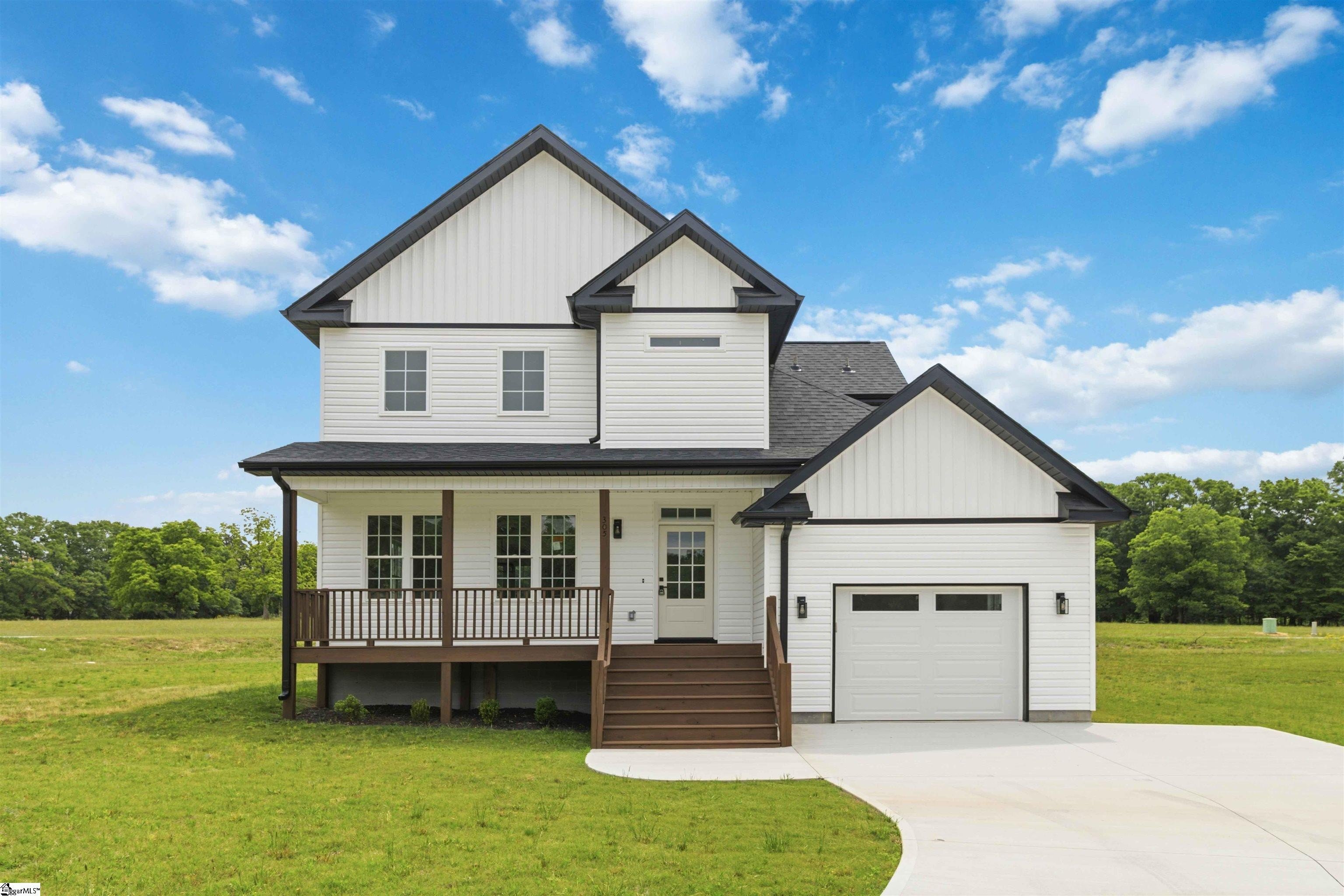 Single Family 3BR 3BA - 305 Tribble Street, Honea Path, SC