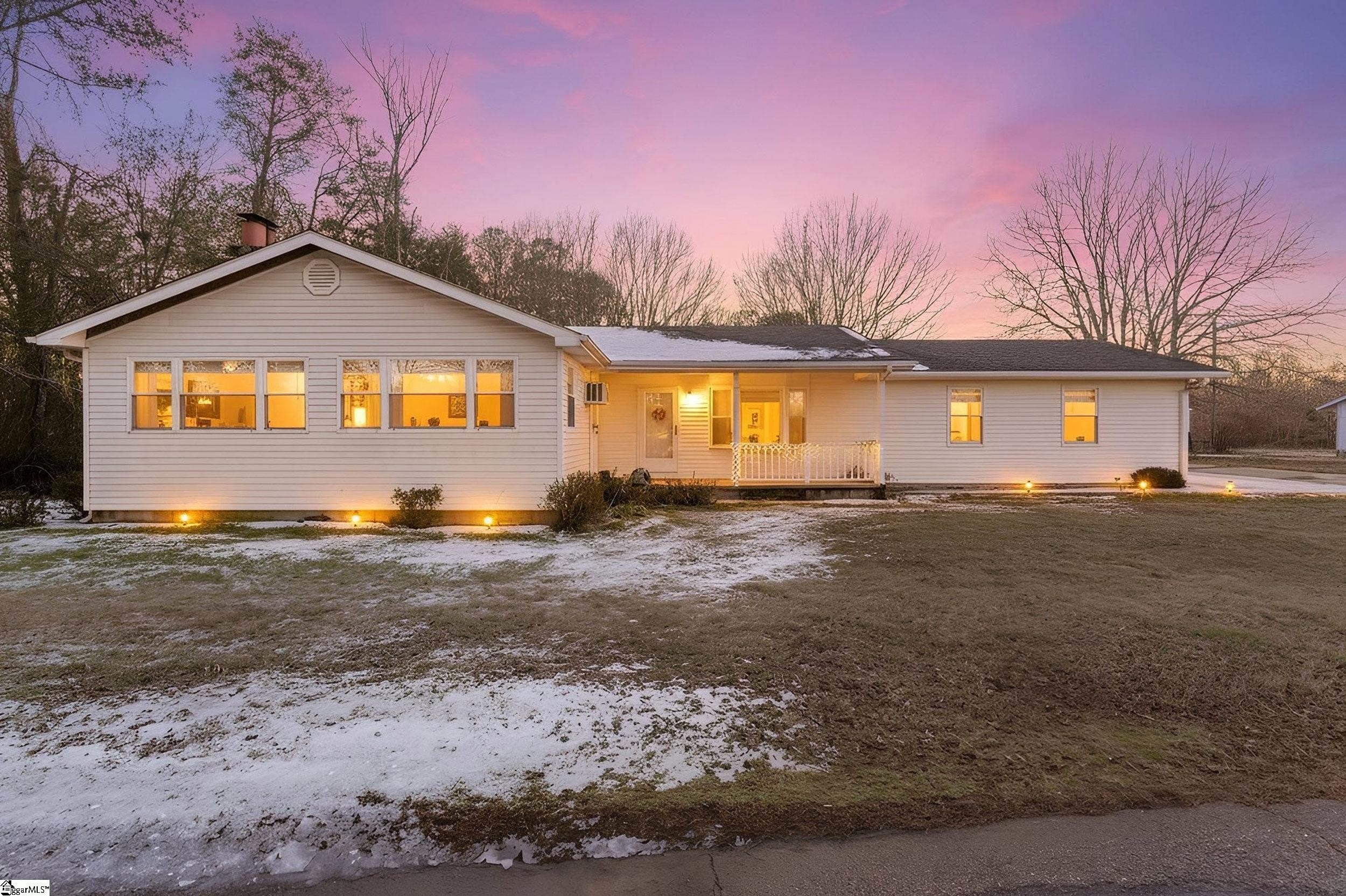 Single Family 2BR 2BA - 119 McAlister Drive, Pendleton, SC