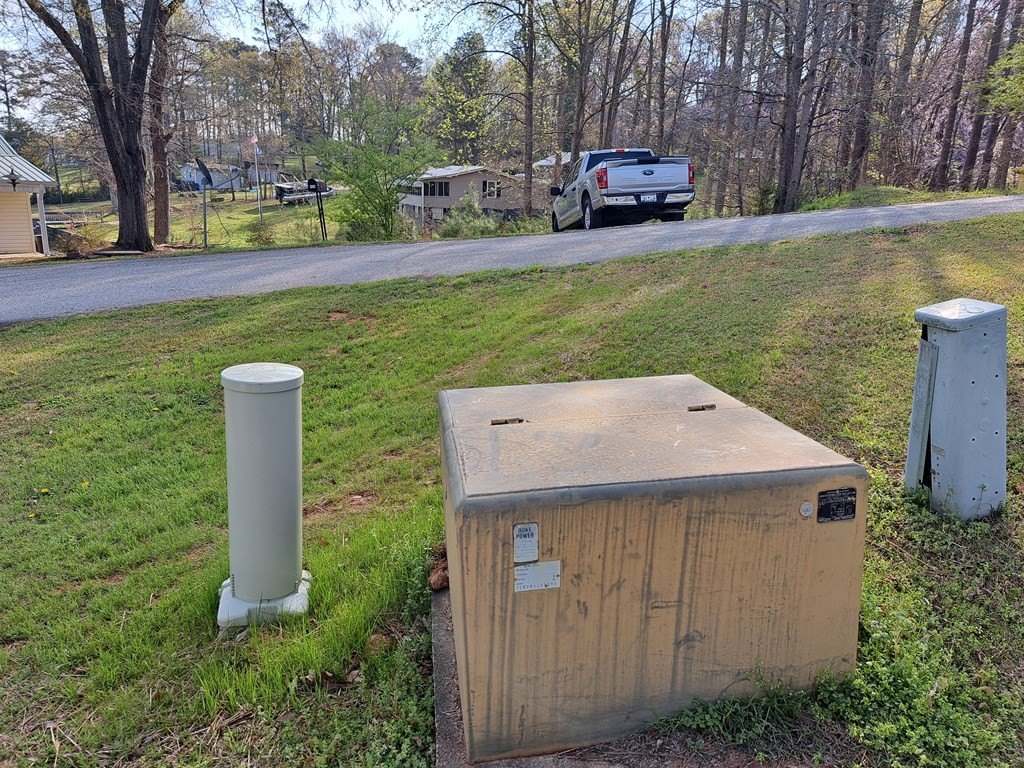Single Family - 210 Agnew, Greenwood, SC