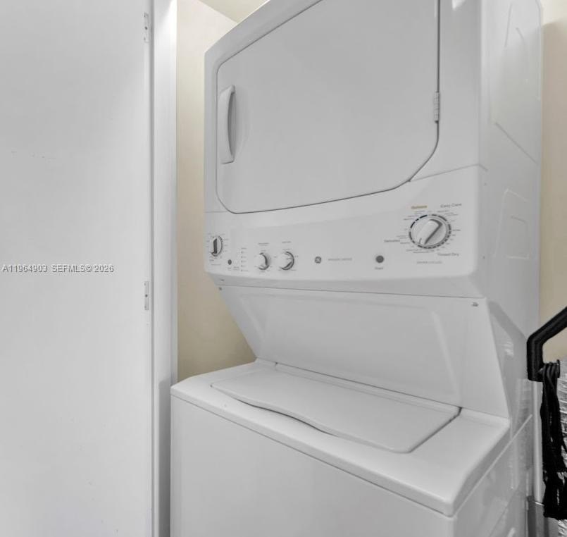 Condo 1BA - 18001 Collins Ave, Sunny  Isles  Beach, FL