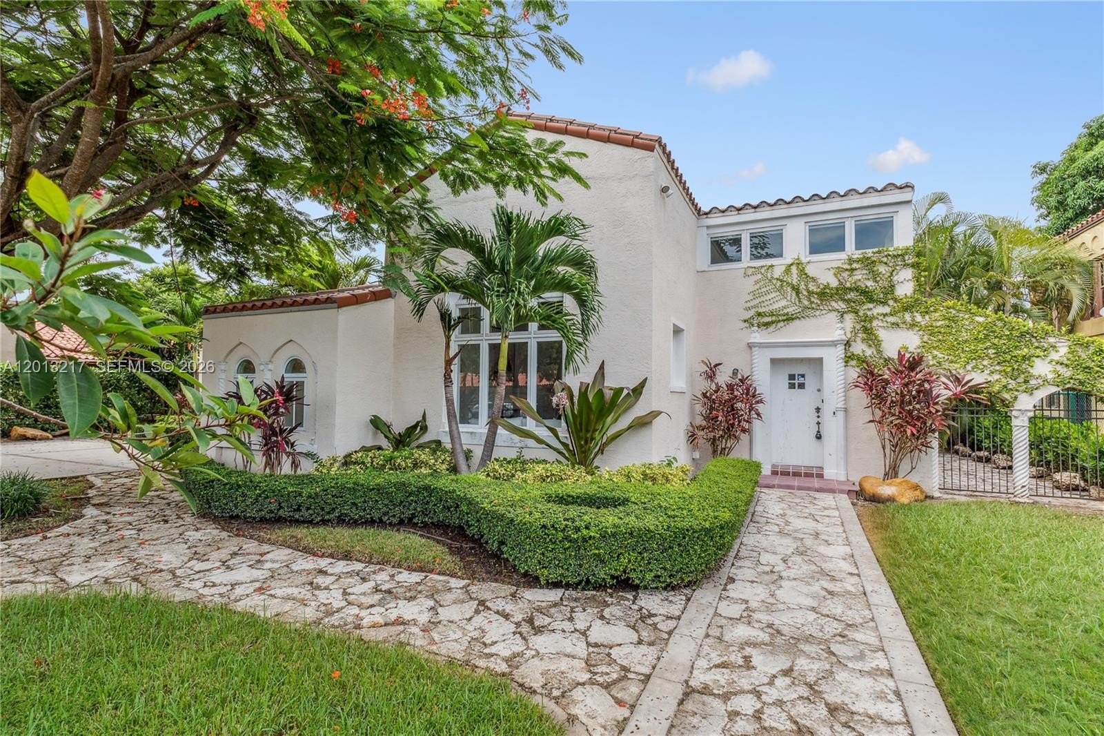 Single Family 6BR 5BA - 319 Mendoza Ave, Miami, FL