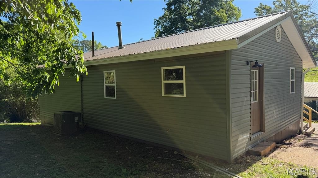 Single Family 4BR 2BA - 1005 Burford Court, Doniphan, MO