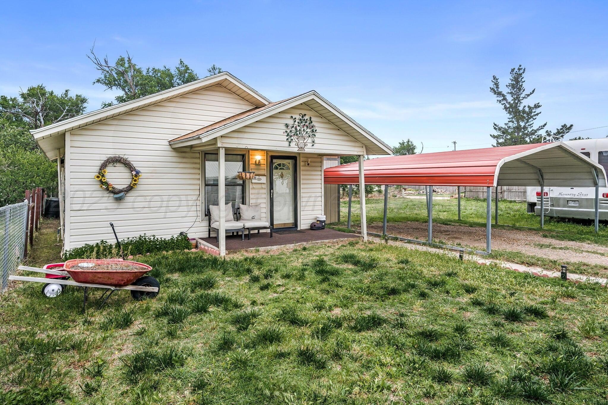 Single Family 2BR 1BA - 131 S Nelson St, Pampa, TX