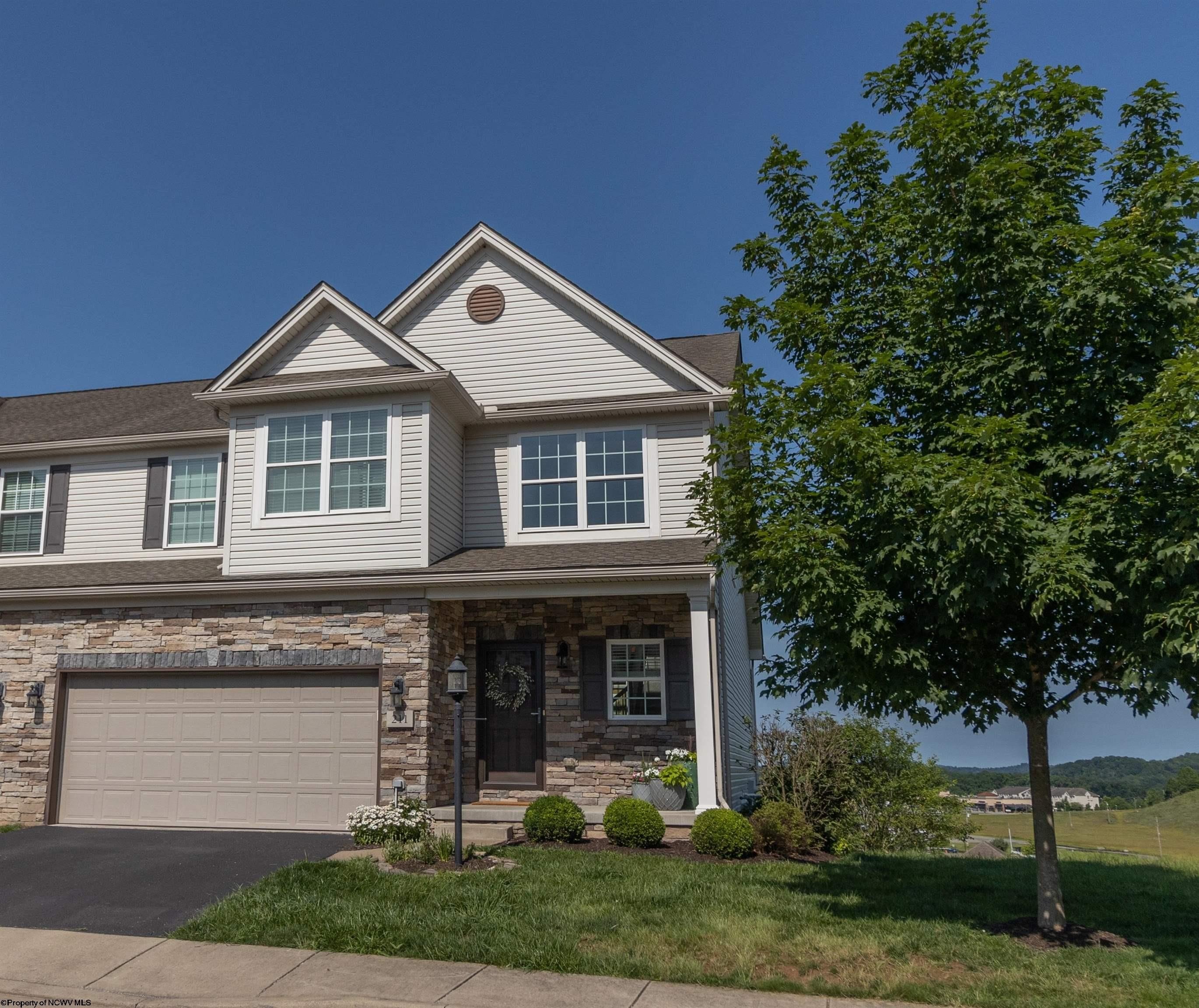 Condo 4BR 4BA - 211 Berkshire Circle, Bridgeport, WV