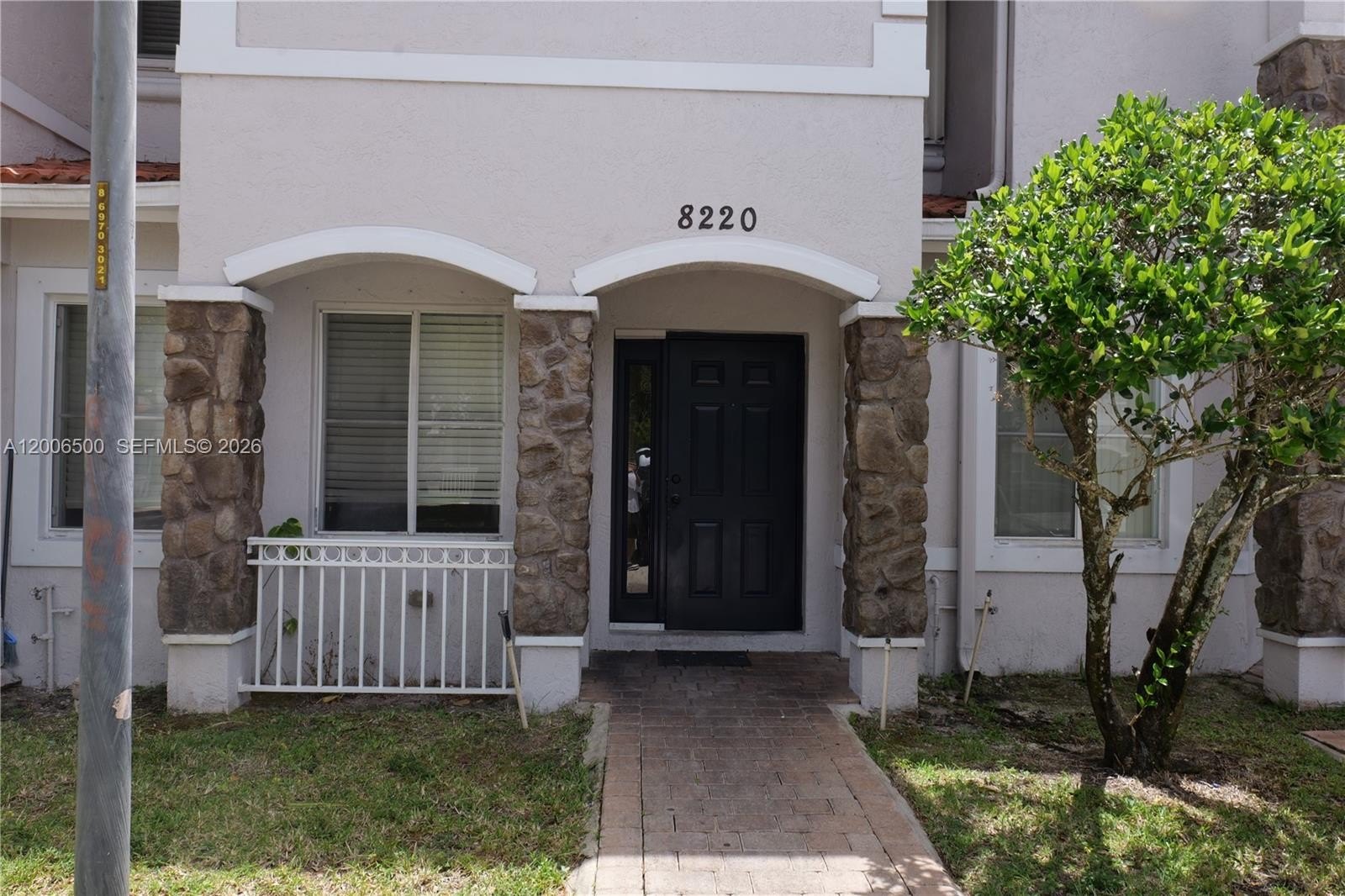 Single Family 3BR 3BA - 8220 SW 25th Ct, Miramar, FL