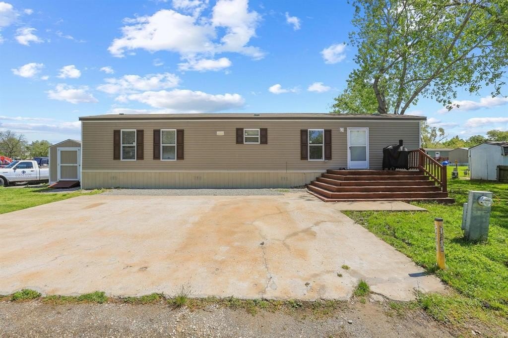 Manufactured Housing 2BR 2BA - 110 Knollwood Drive, Knollwood, TX