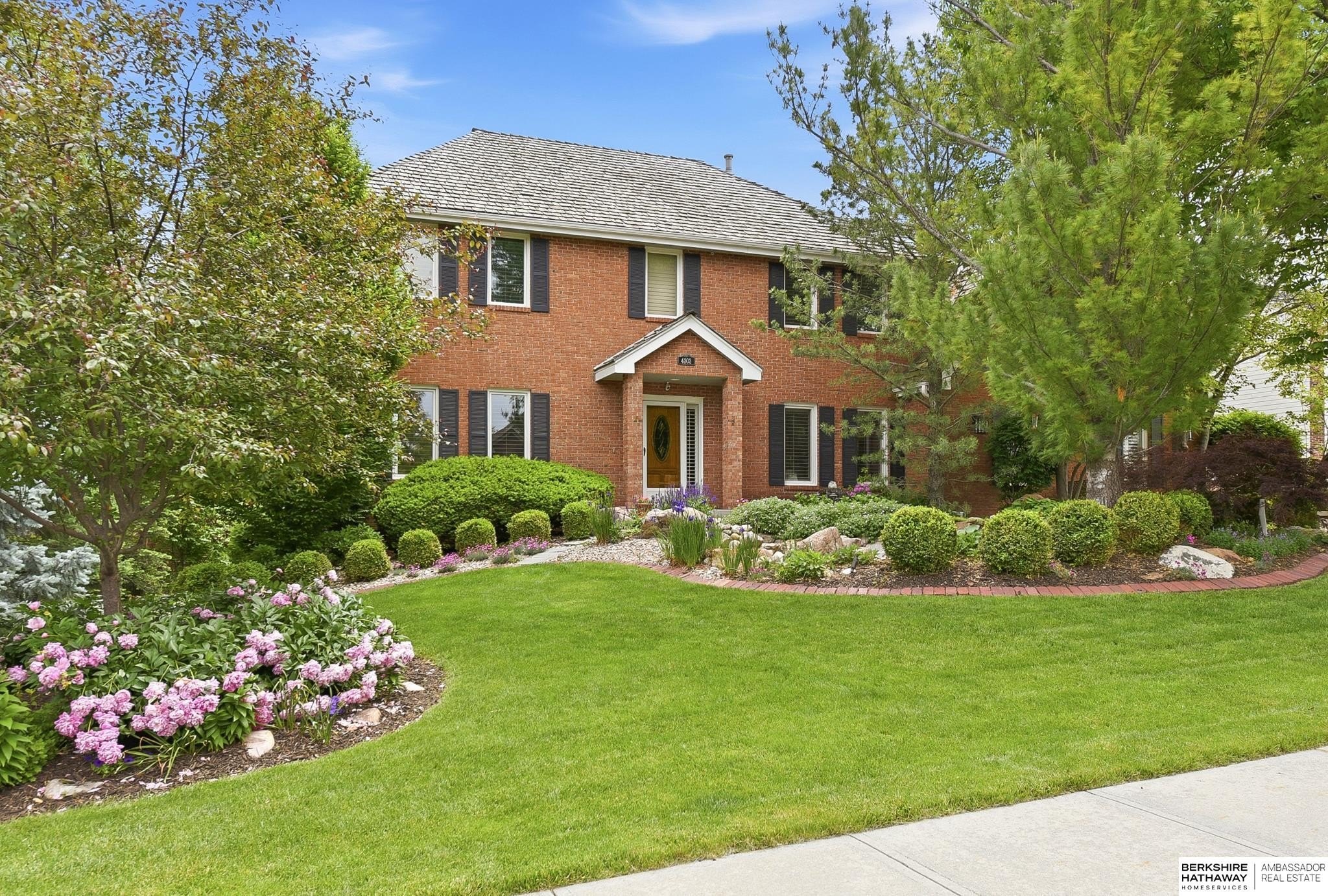 Single Family 3BR 4BA - 4303 S 169th Circle, Omaha, NE