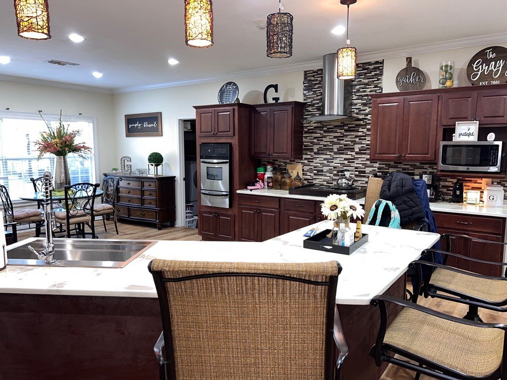 Single Family 5BR 4BA - 123 Patton Creek Pkwy, Waynesboro, MS