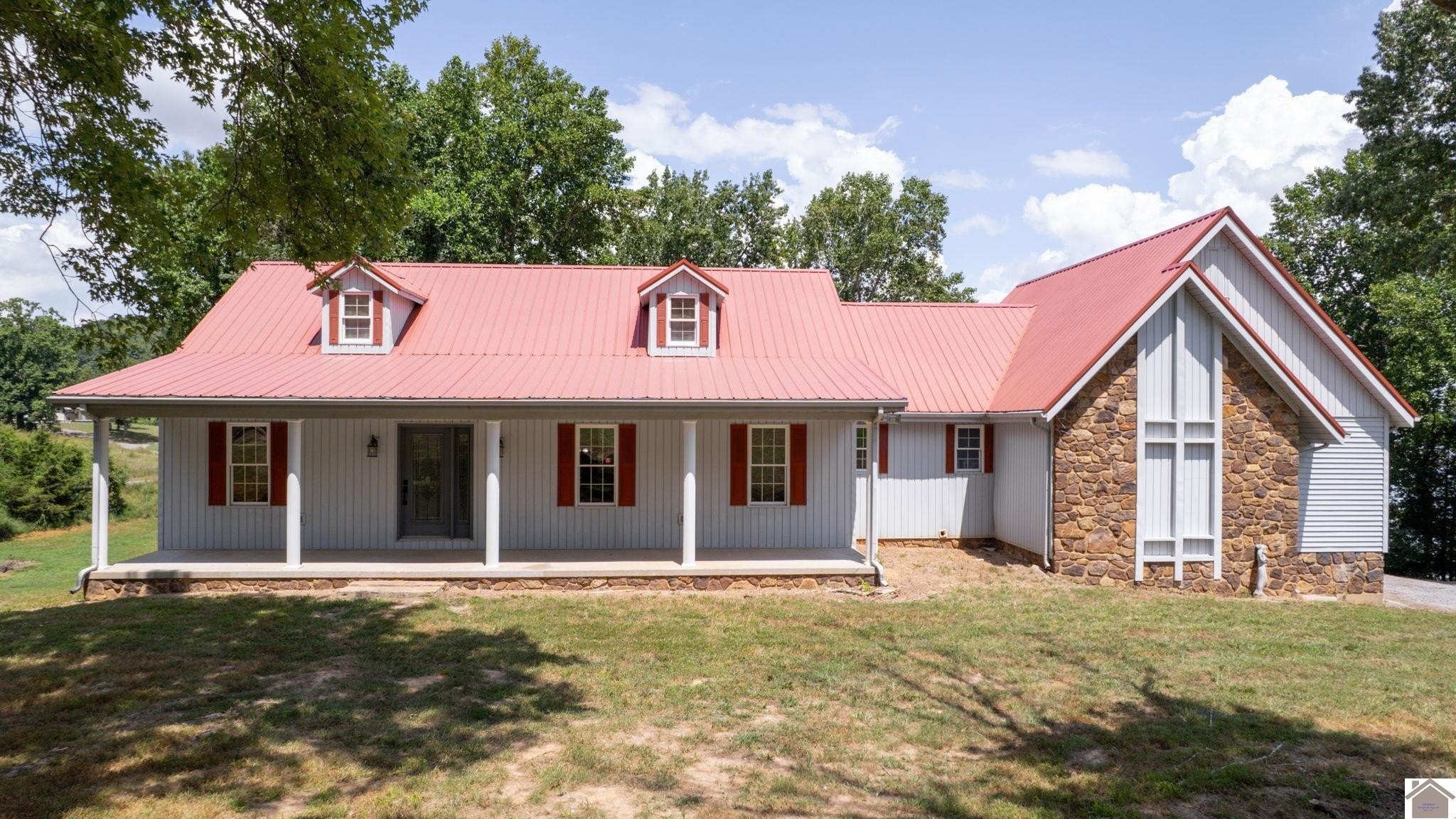 Single Family 3BR 3BA - 242 Woodruff LN, Cadiz, KY