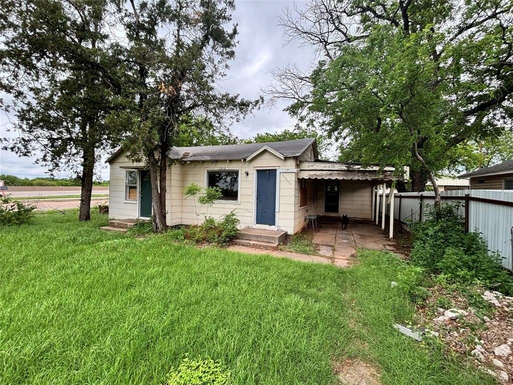 Single Family 2BR 1BA - 1512 N 6th Street, Wichita Falls, TX