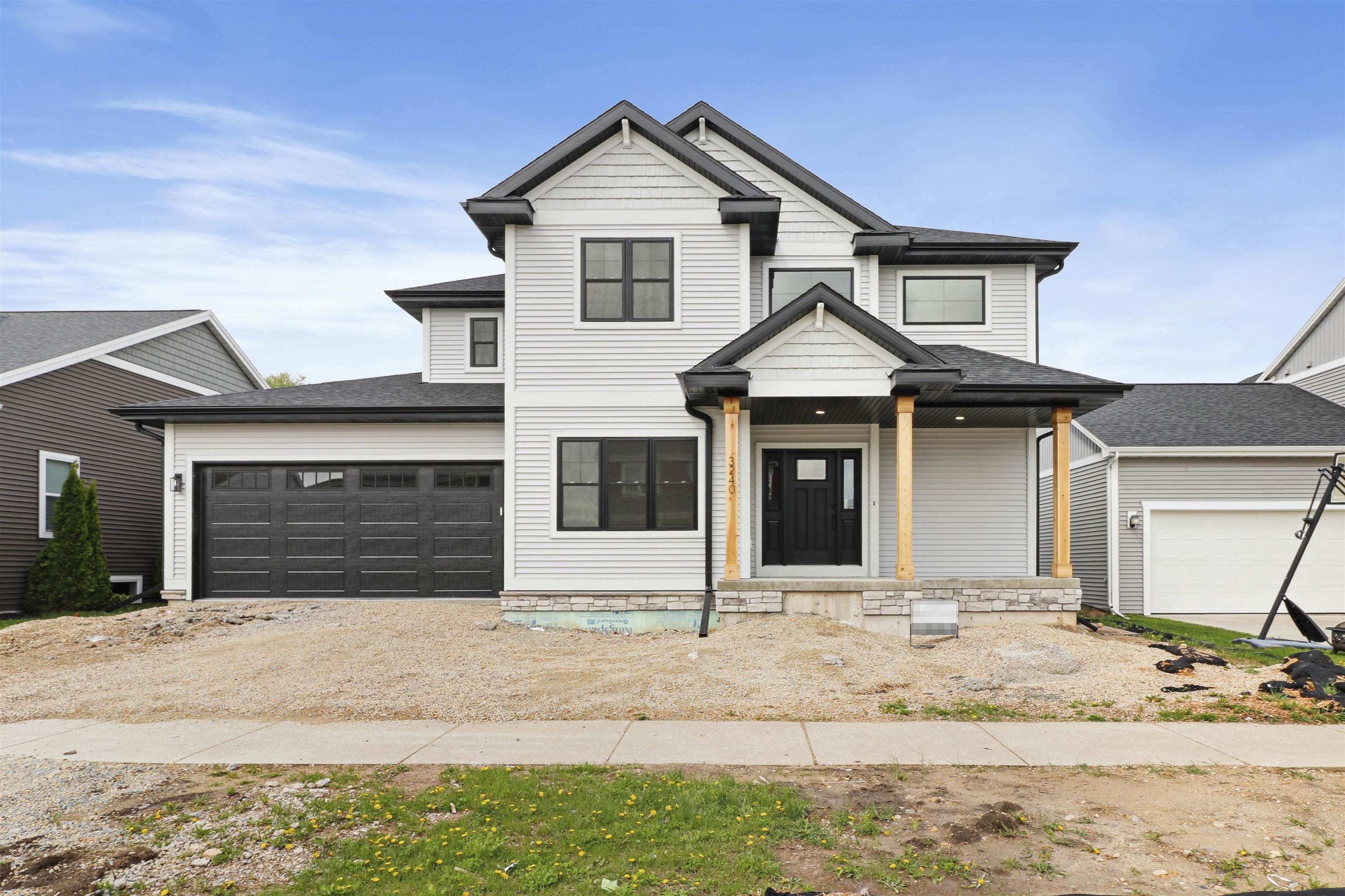 Single Family 3BR 3BA - 3240 Prospect Drive, Sun Prairie, WI
