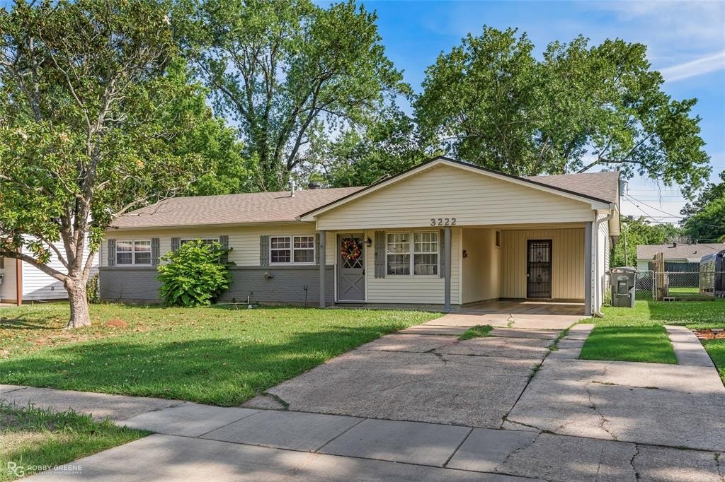 Single Family 4BR 2BA - 3222 Impala Drive, Bossier City, LA