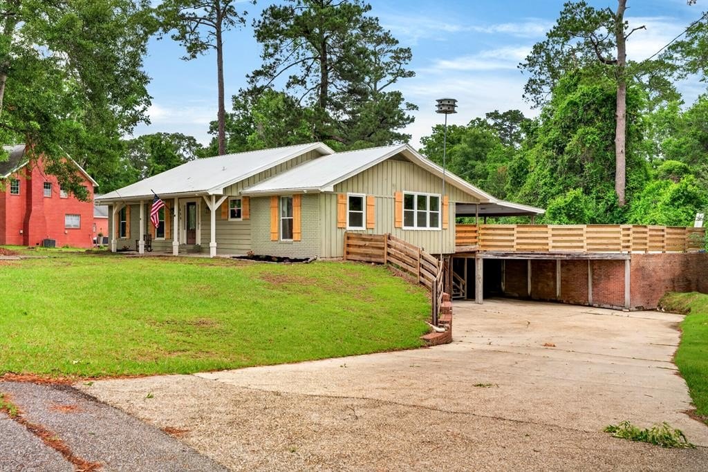 Single Family 4BR 2BA - 606 Briarwood Lane, Picayune, MS