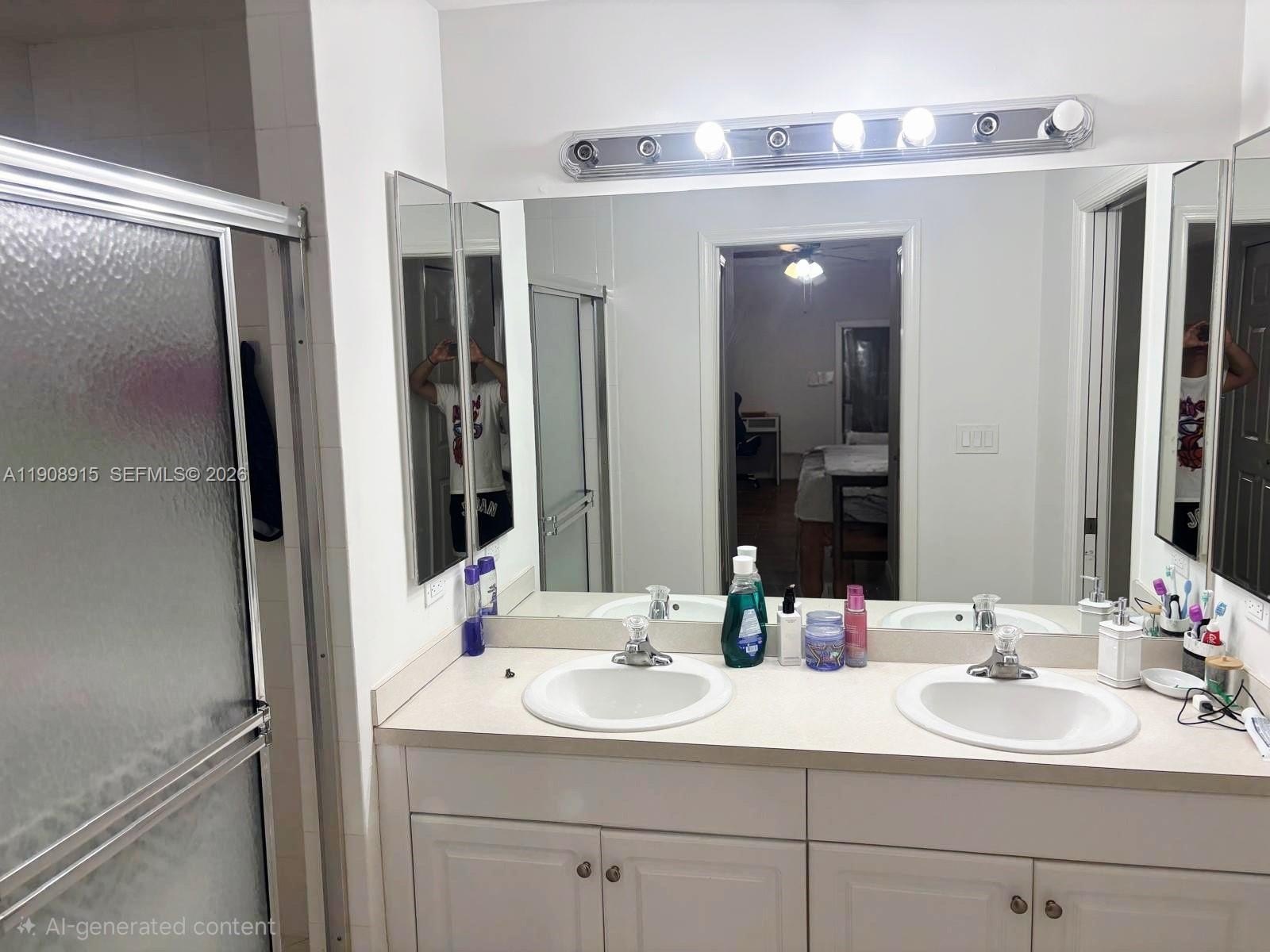 Single Family 3BR 2BA - 3740 NE 10th Ave, Naples, FL