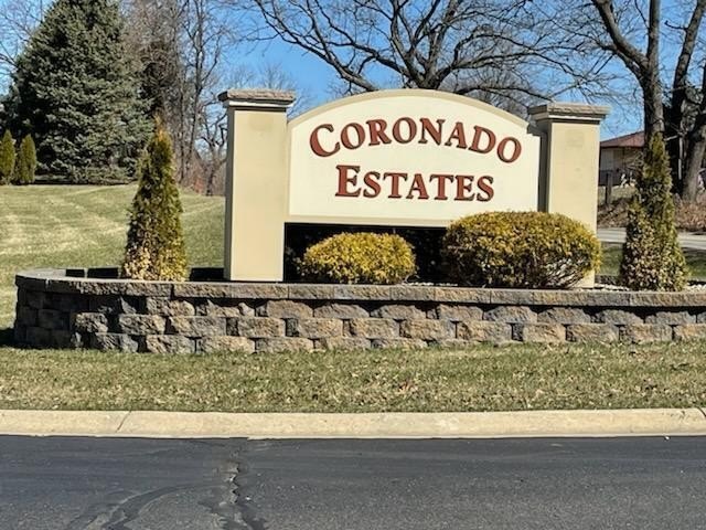 Single Family - 6 Coronado Drive, Jackson, MI