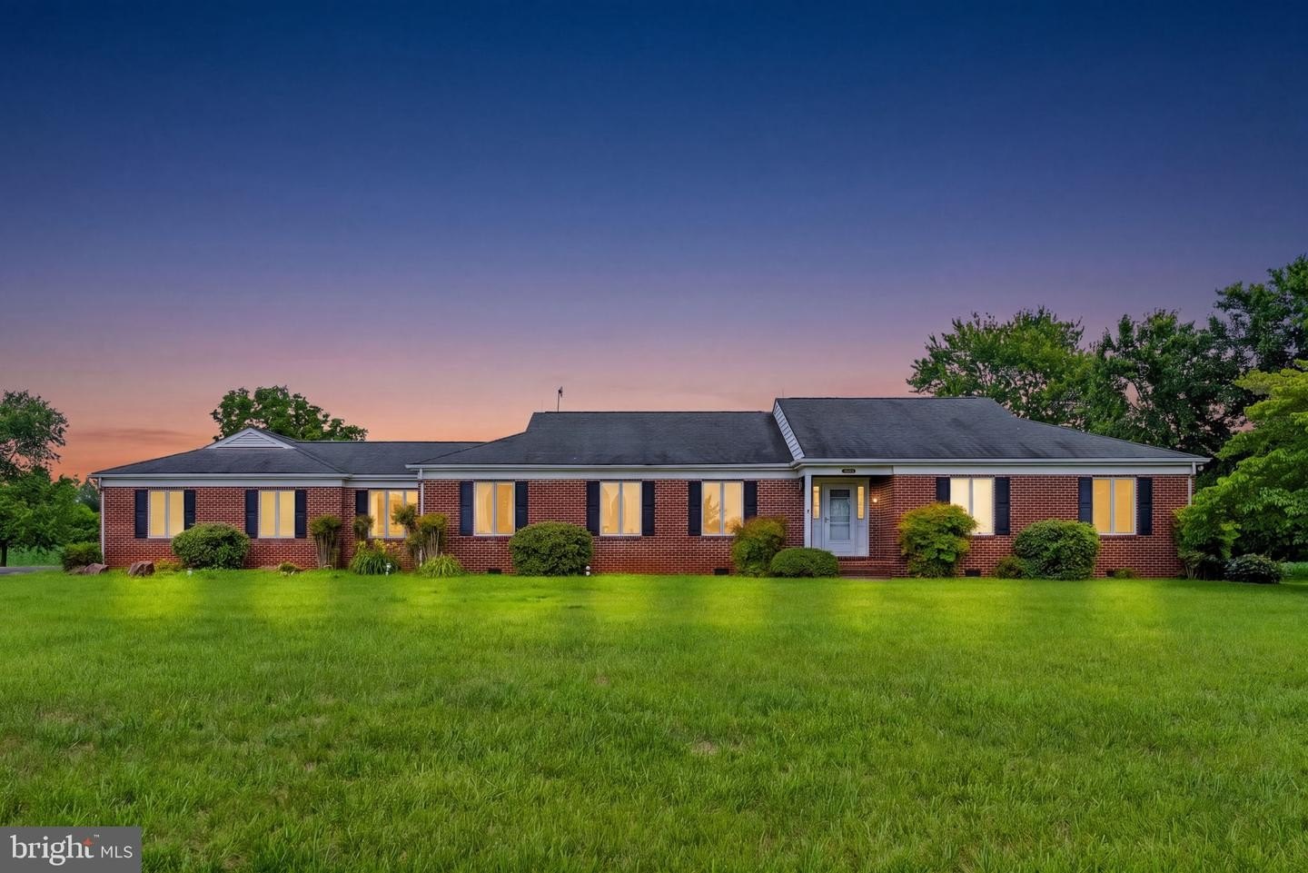 Single Family 3BR 2BA - 11889 CEMETERY RD, REMINGTON, VA