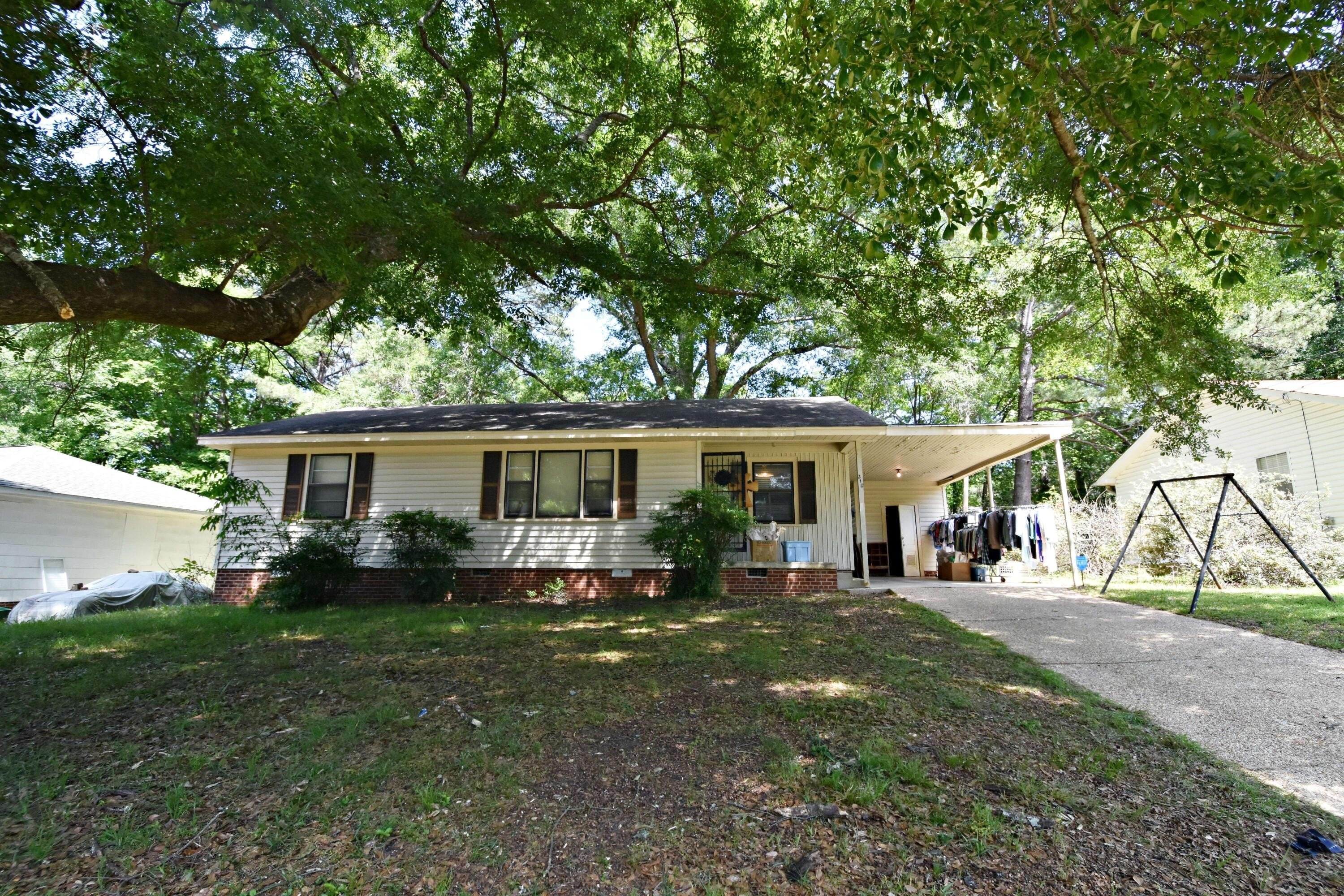 Single Family 2BR 1BA - 210 Maynard Dr., Tupelo, MS