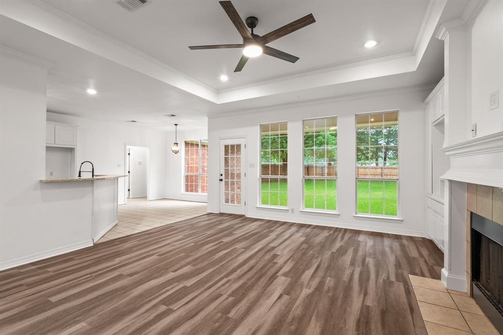 Single Family 3BR 2BA - 2107 Rivercrest Circle, Denison, TX