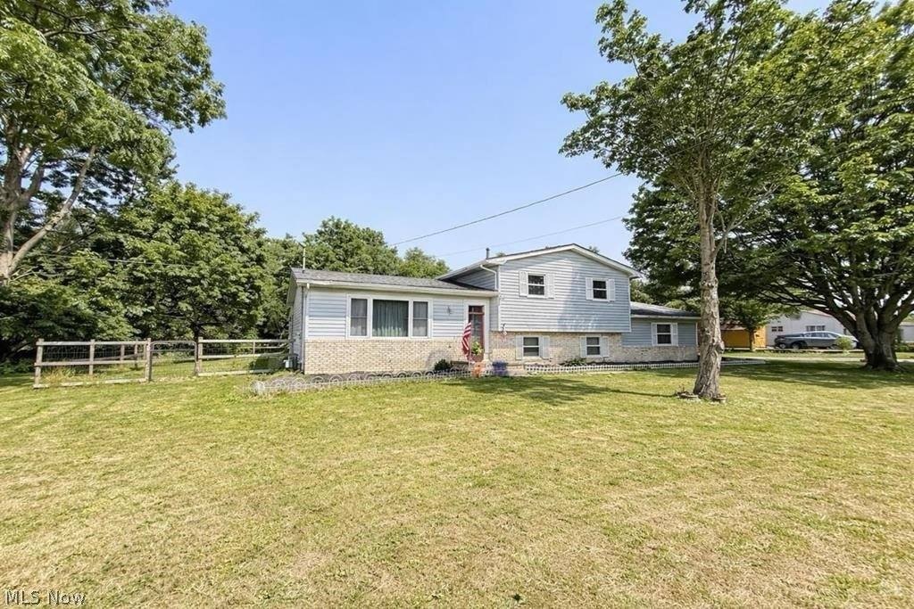 Single Family 3BR 1BA - 831 North Crestline Street, Crestline, OH