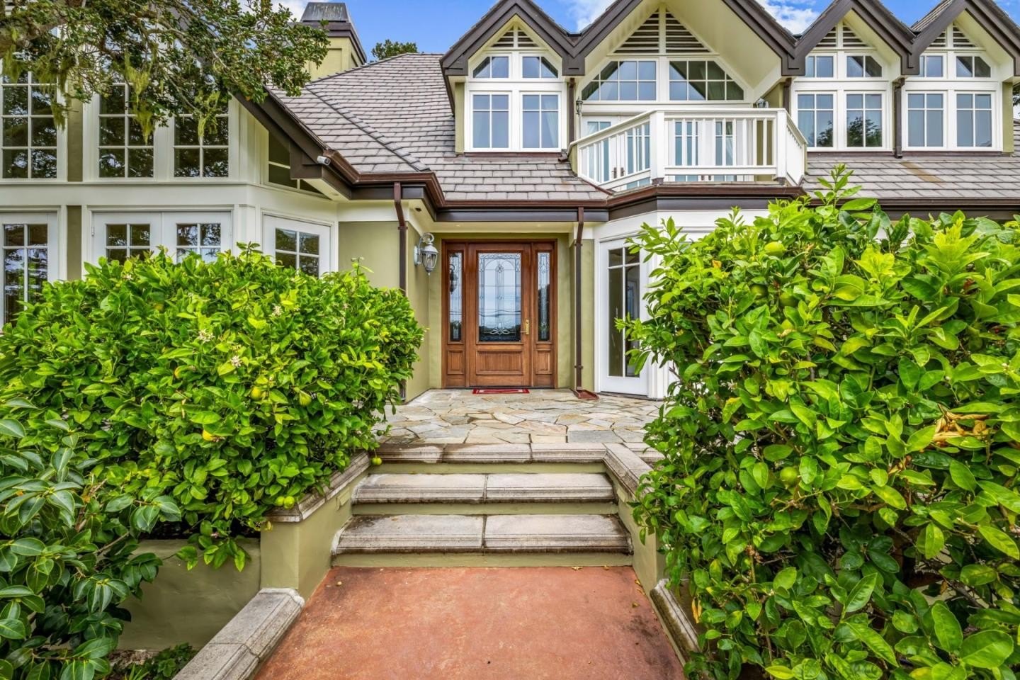Single Family 4BR 5BA - 3937 Ronda RD, PEBBLE BEACH, CA