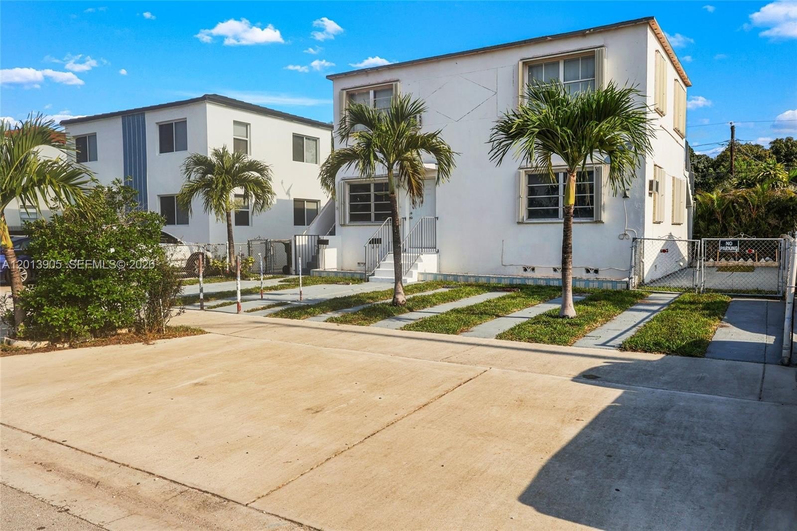 Duplex 4BR 2BA - 351 E 14th St, Hialeah, FL