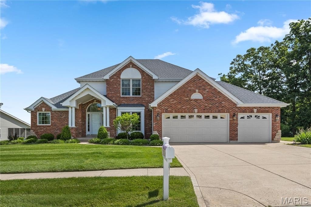 Single Family 3BR 3BA - 33 Bear Creek Drive, Wentzville, MO