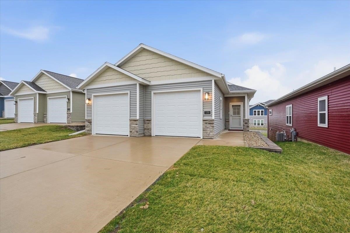 Condo 2BR 2BA - 1206 Tivoli Circle, Oregon, WI