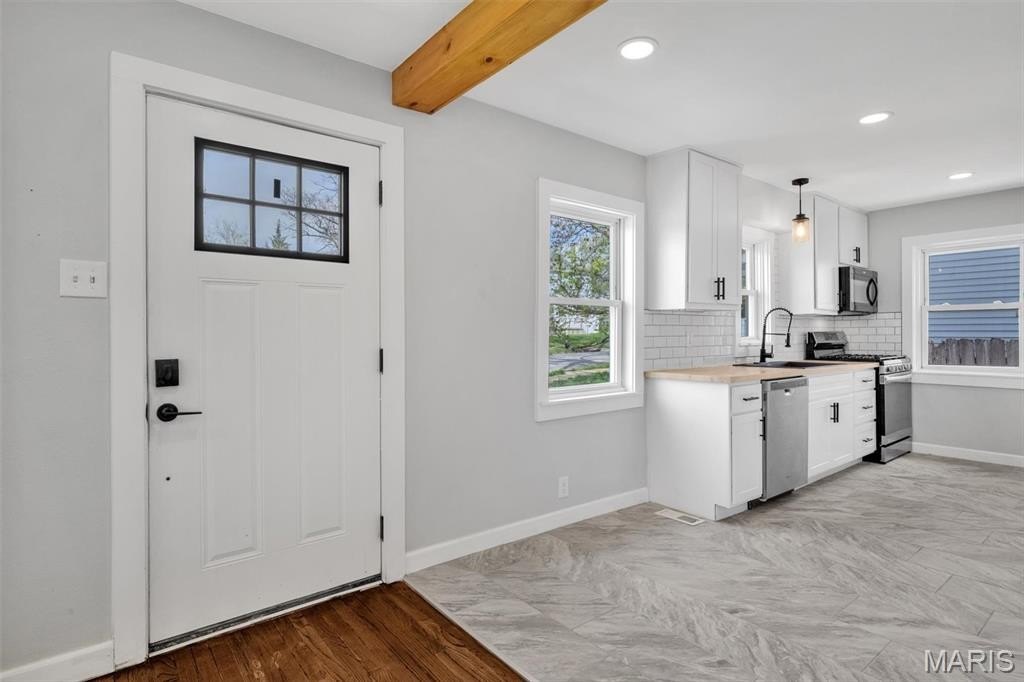 Single Family 2BR 2BA - 7056 Oleatha Avenue, St Louis, MO