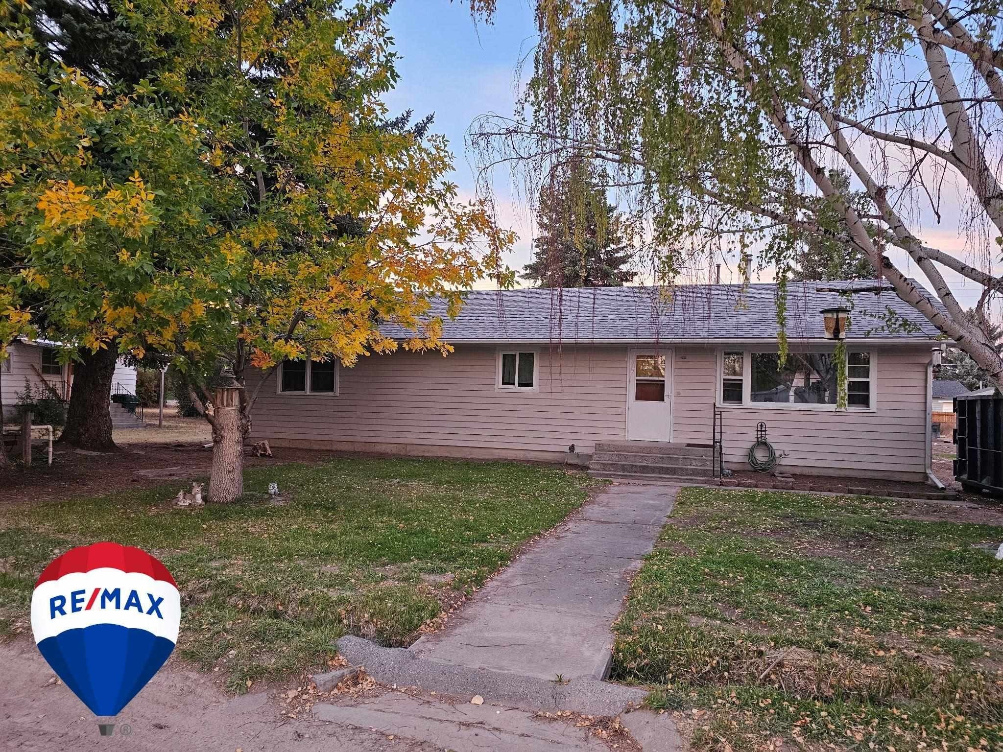 Single Family 2BR 2BA - 712 W Park, Riverton, WY