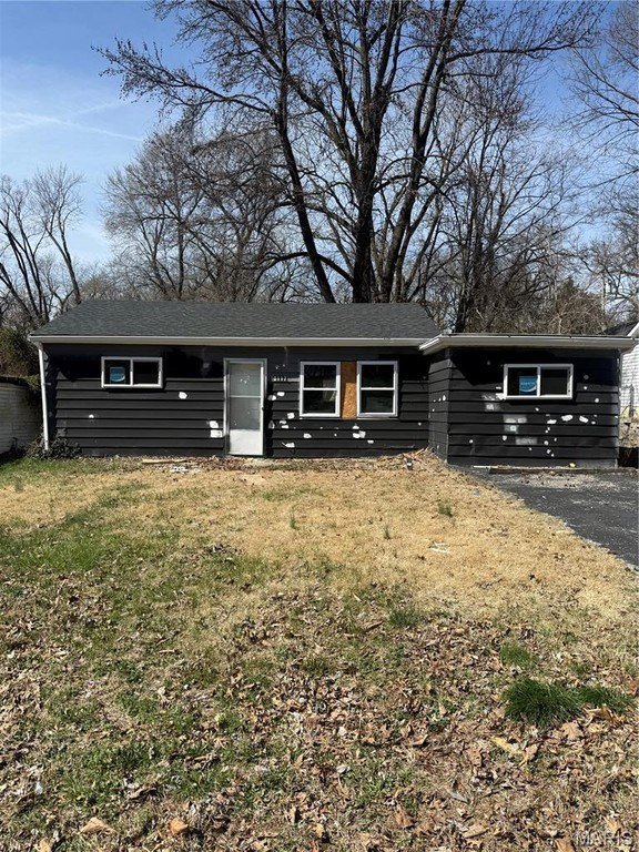 Single Family 2BR 1BA - 10117 Earl Drive, St Louis, MO