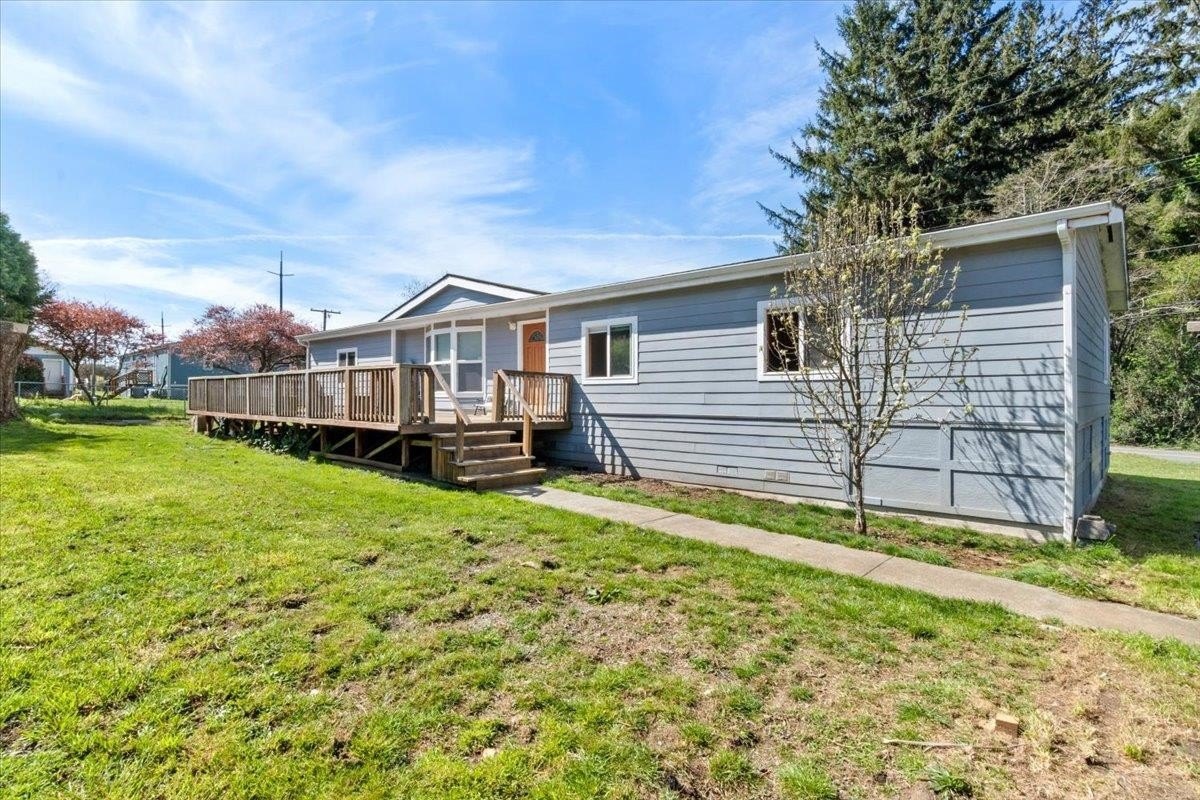 Single Family 4BR 2BA - 515 Humboldt Road, Crescent City, CA
