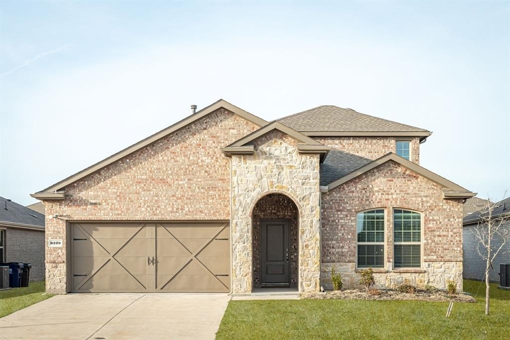 Single Family 4BR 3BA - 6229 Lassen Court, Celina, TX