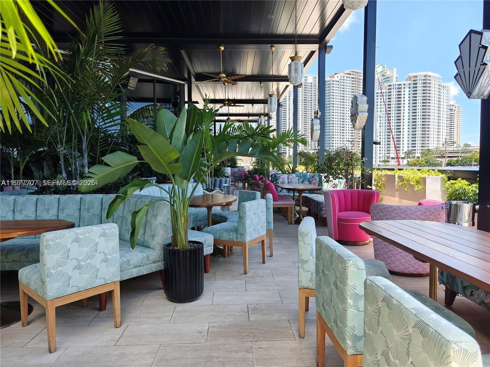 Condo 2BR 2BA - 825 Brickell Bay Dr, Miami, FL