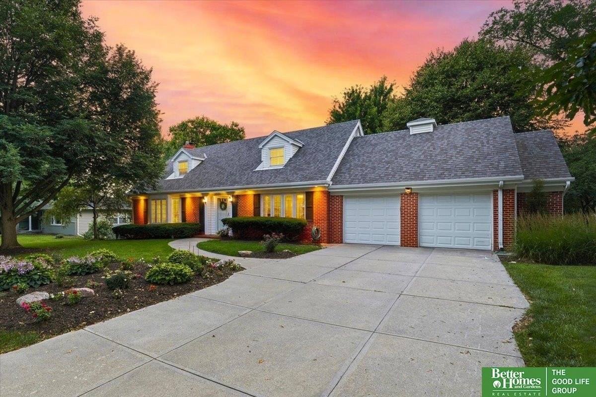 Single Family 3BR 4BA - 2006 S 91st Street, Omaha, NE