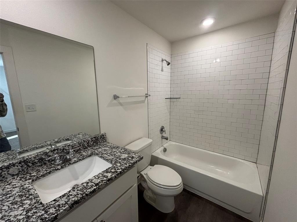 Duplex 6BR 6BA - 2526 S Fannin Avenue, Denison, TX