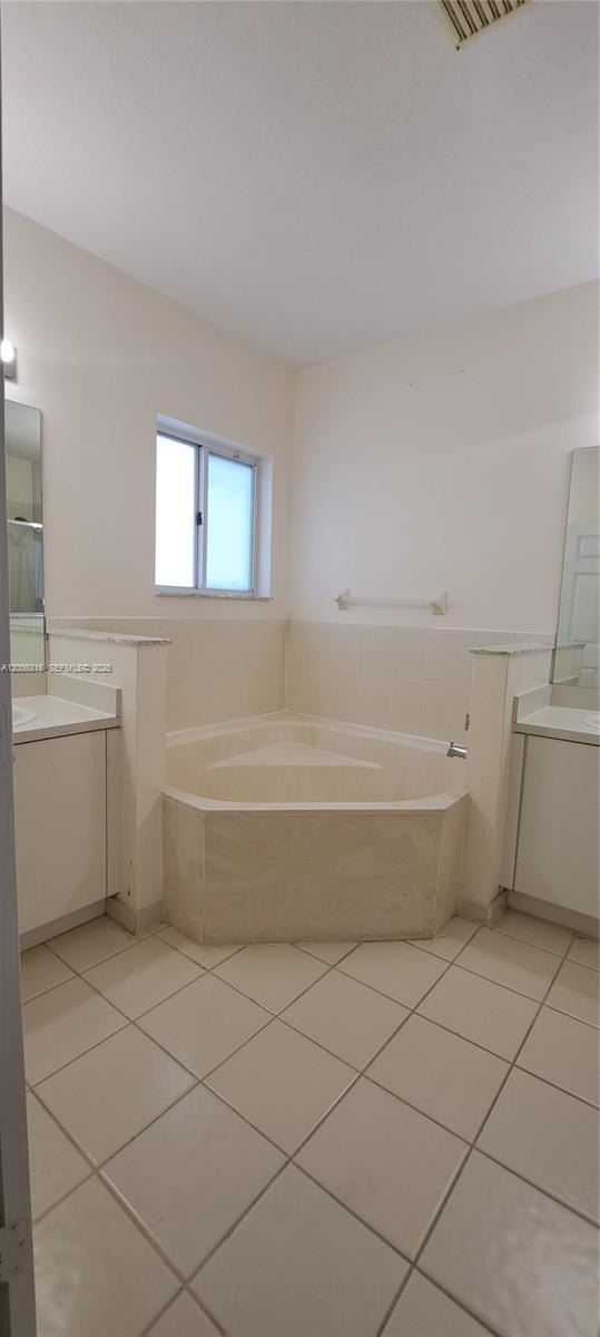 Single Family 2BR 3BA - 1978 SE 23rd Ter, Homestead, FL