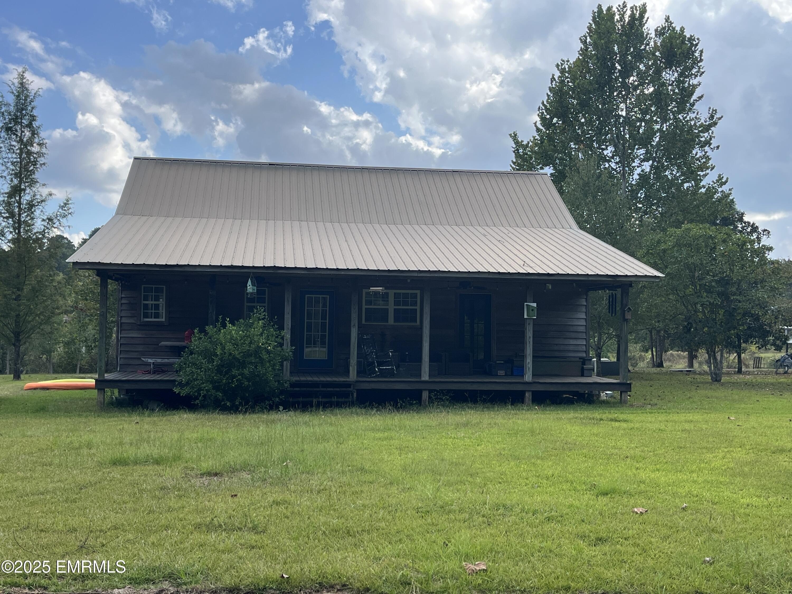 Single Family 3BR 2BA - 702 Lake Eddins 1638, Pachuta, MS