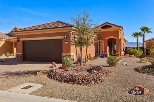 597 Bridle Path Cir  