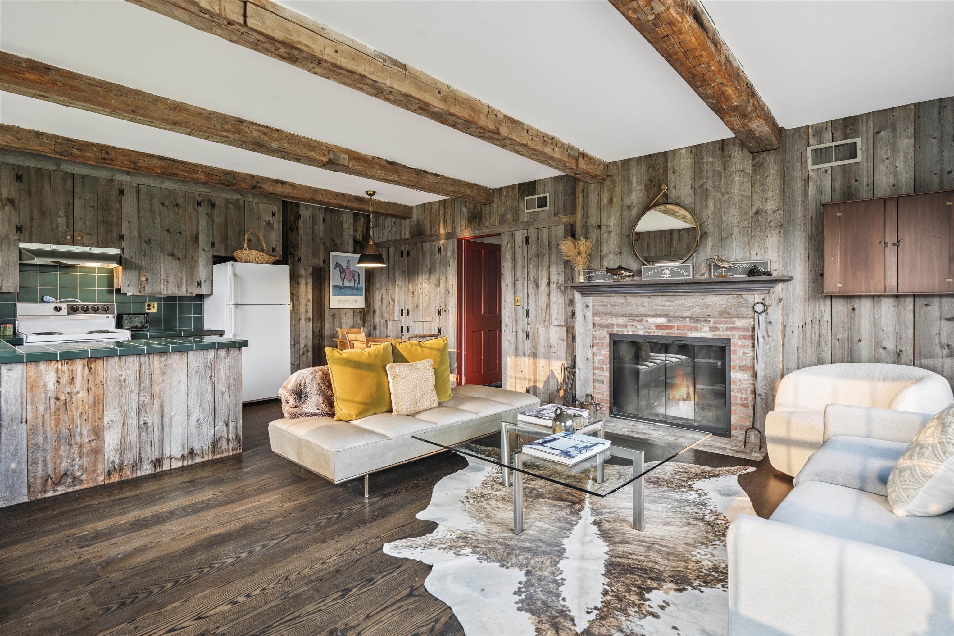 Single Family 4BR 3BA - 198 Piper Hill Road, Weston, VT