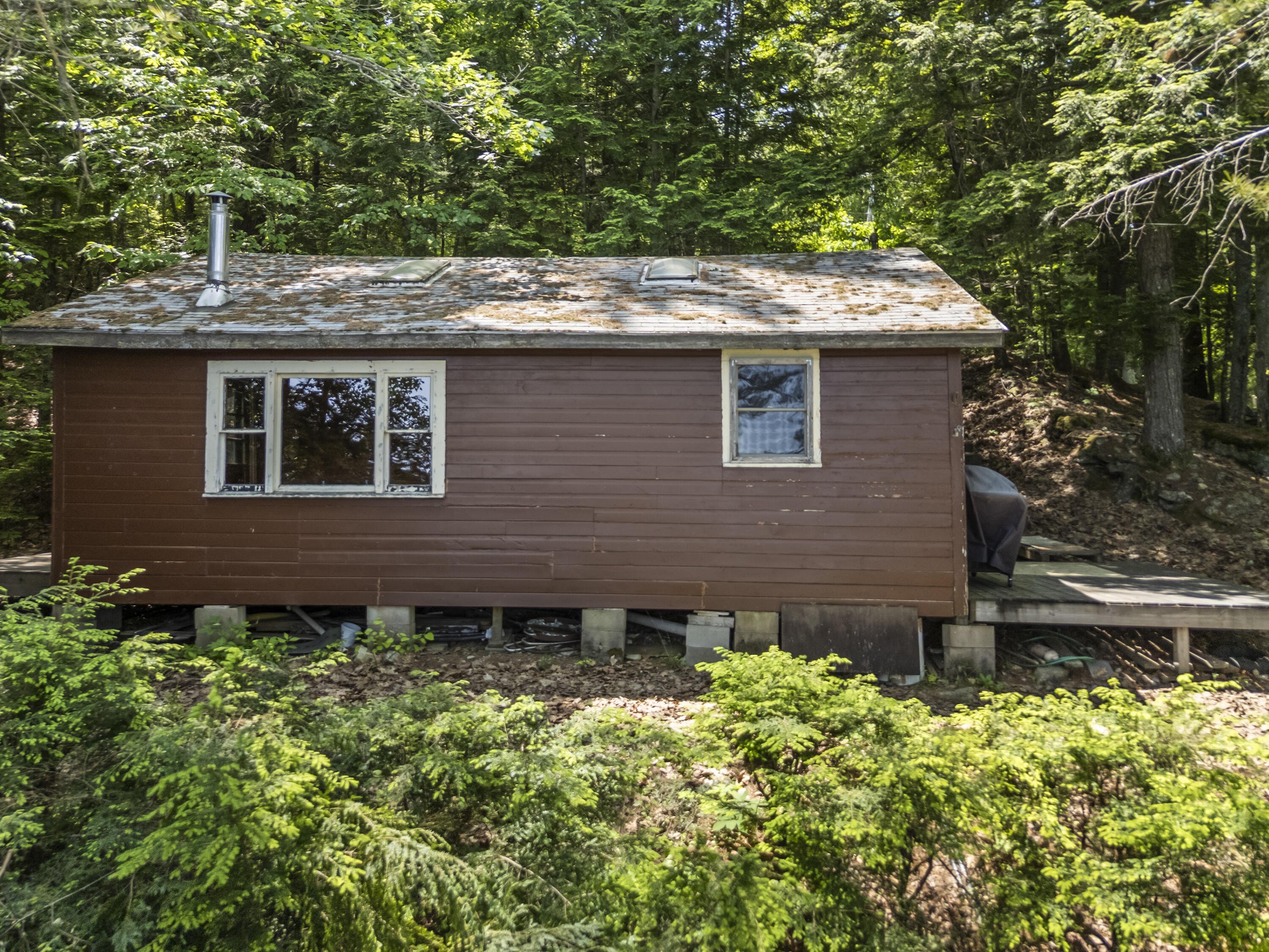 Single Family 2BR 1BA - 126 Snell Shore, Palermo, ME